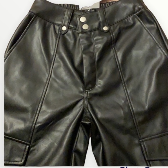 NWT 7 FOR ALL MANKIND Black Faux Leather Cargo Pants, Size Medium - Picture 7 of 10